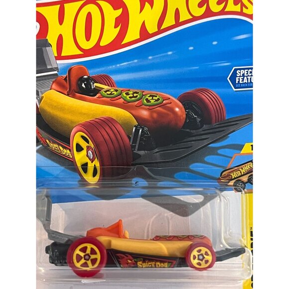Hot Wheels Street Wiener 2024 Fast Foodie 95/250 1:64 Diecast Car - Picture 2 of 8